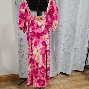 Elegant Pink and Cream Floral Midi Dress